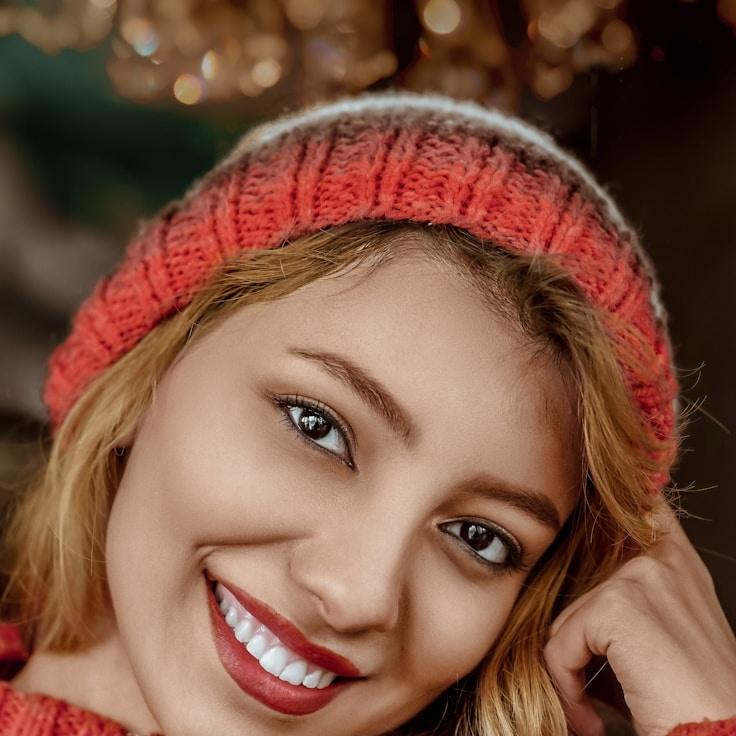 Arman Lee, Client Relations Director, discussing corporate gifting strategy with business clients